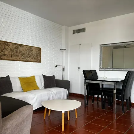 Apartment La Roca *