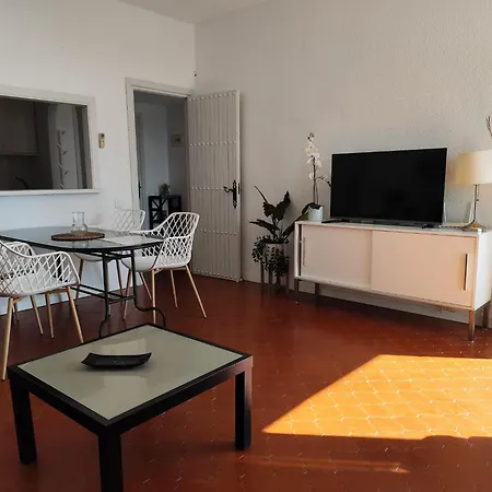 La Roca Apartment *